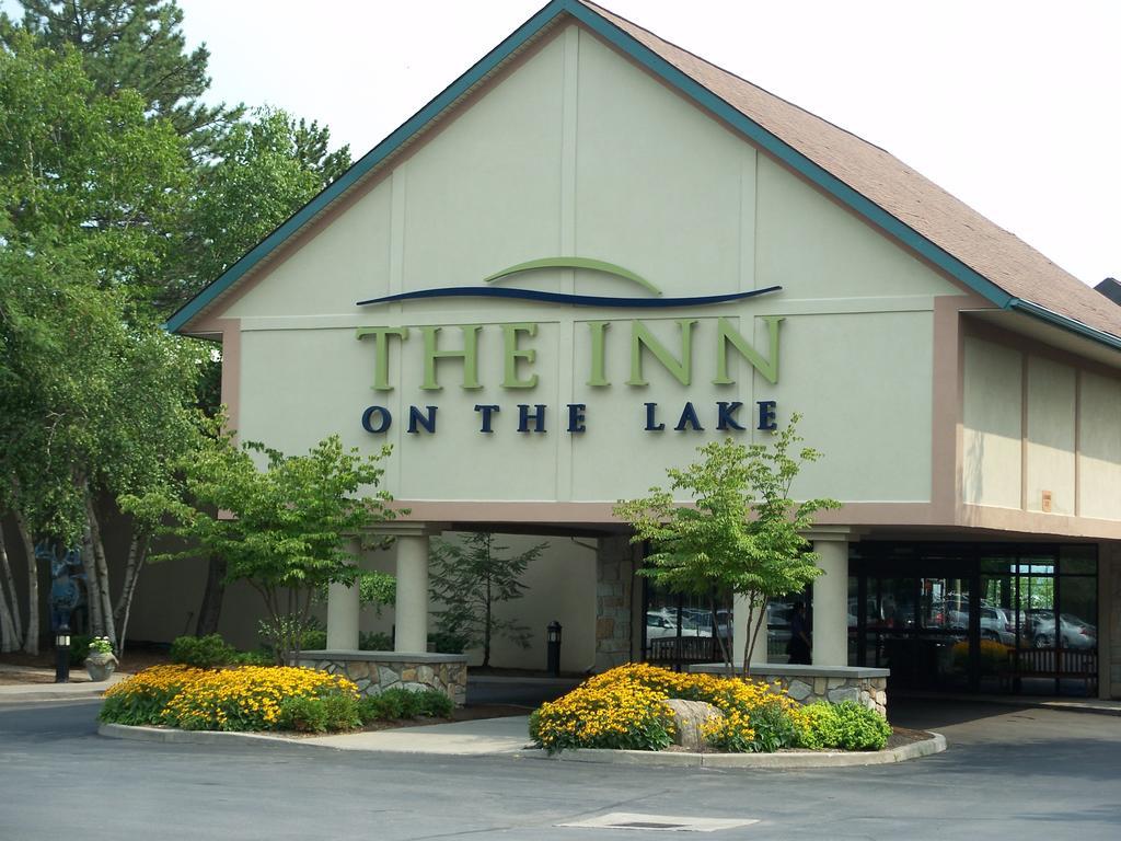 The Inn On The Lake Canandaigua Bagian luar foto